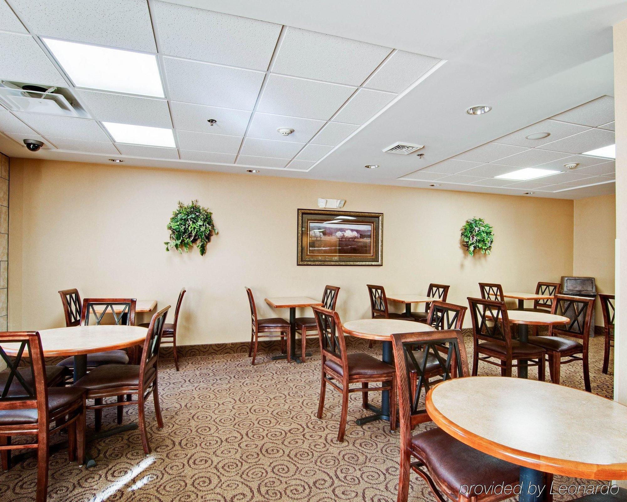 Comfort Suites Wytheville Exterior photo