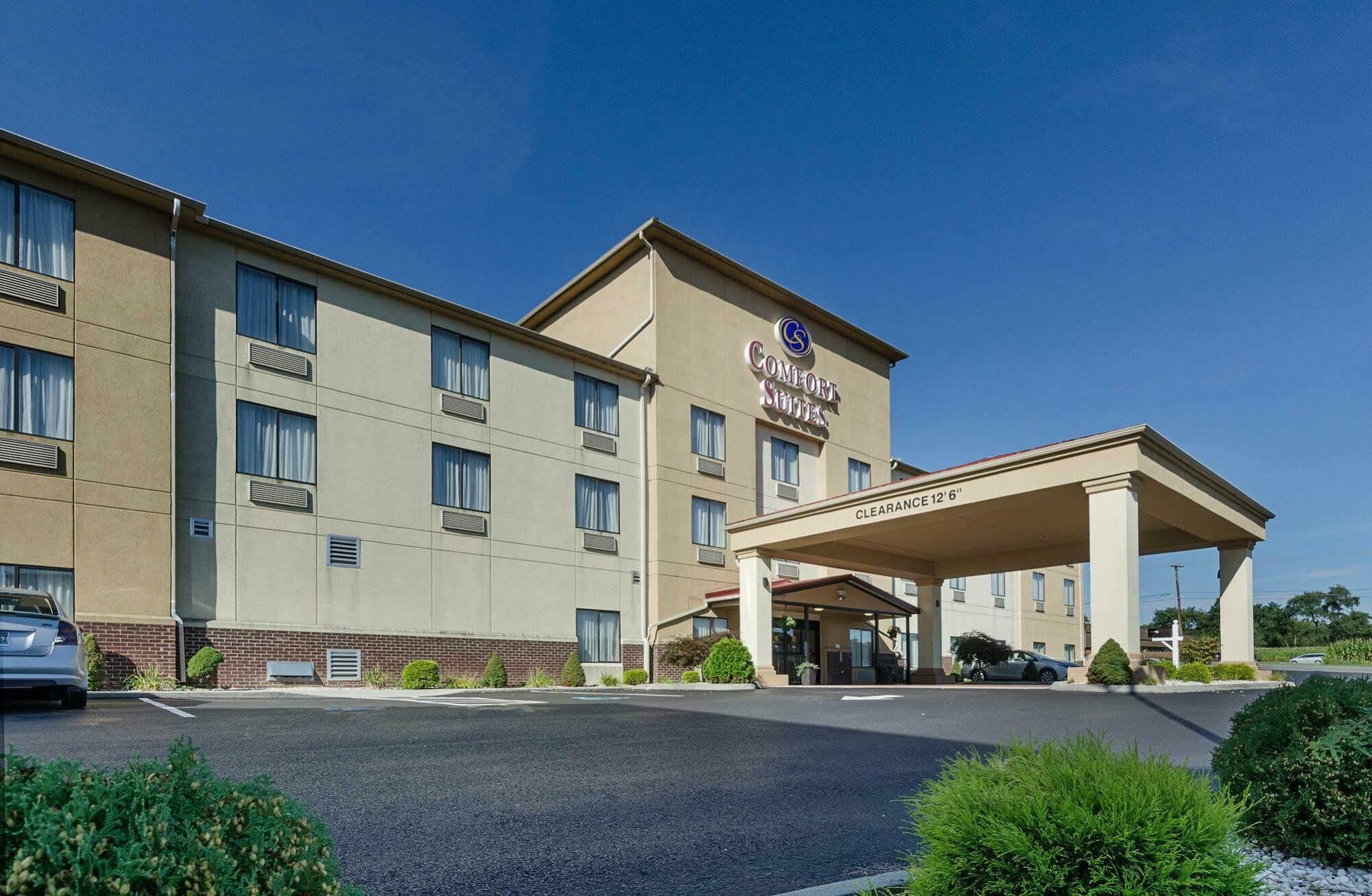 Comfort Suites Wytheville Exterior photo