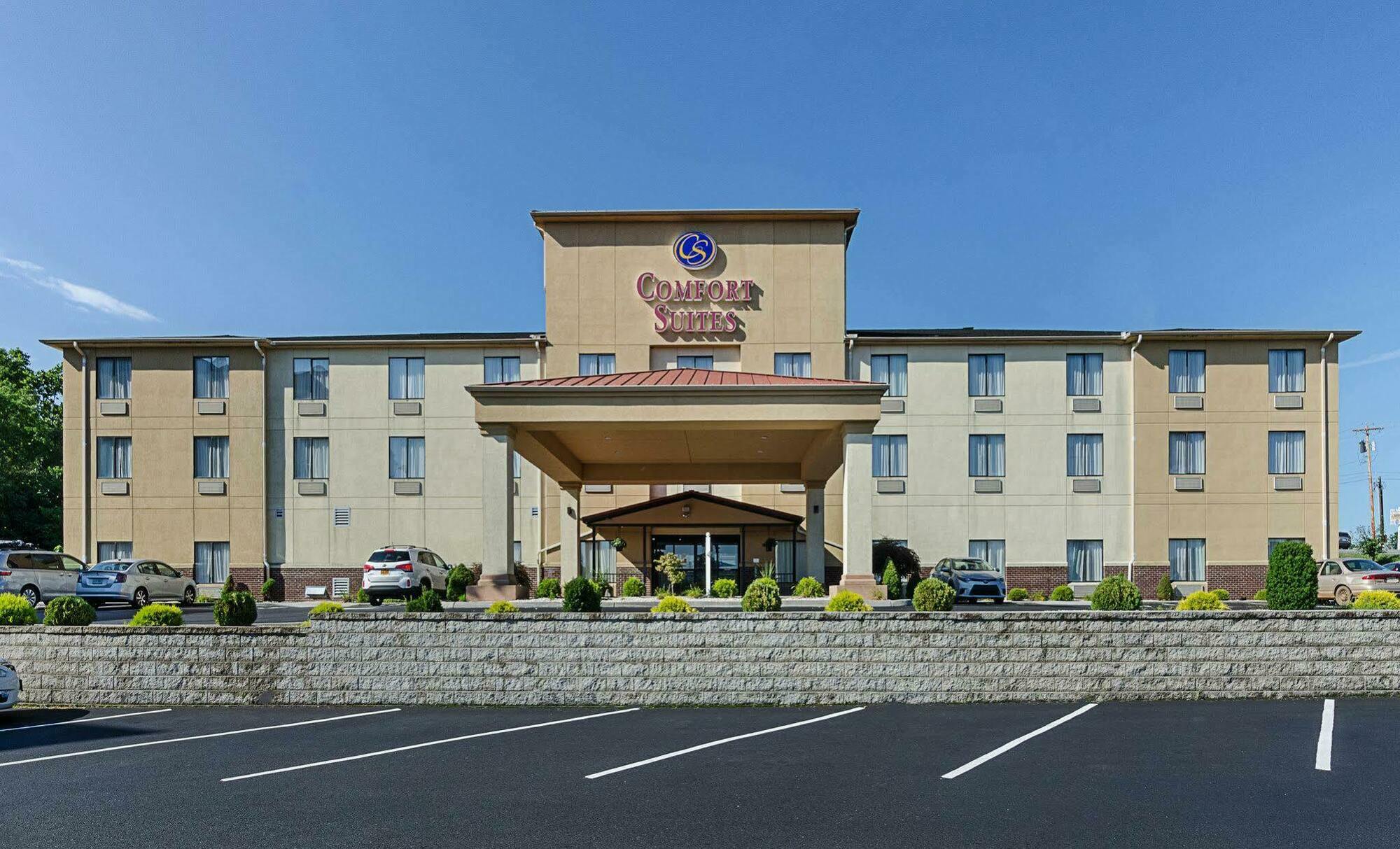 Comfort Suites Wytheville Exterior photo
